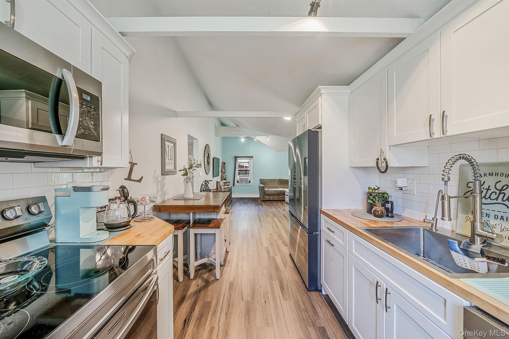10 Community Road - Photo 11