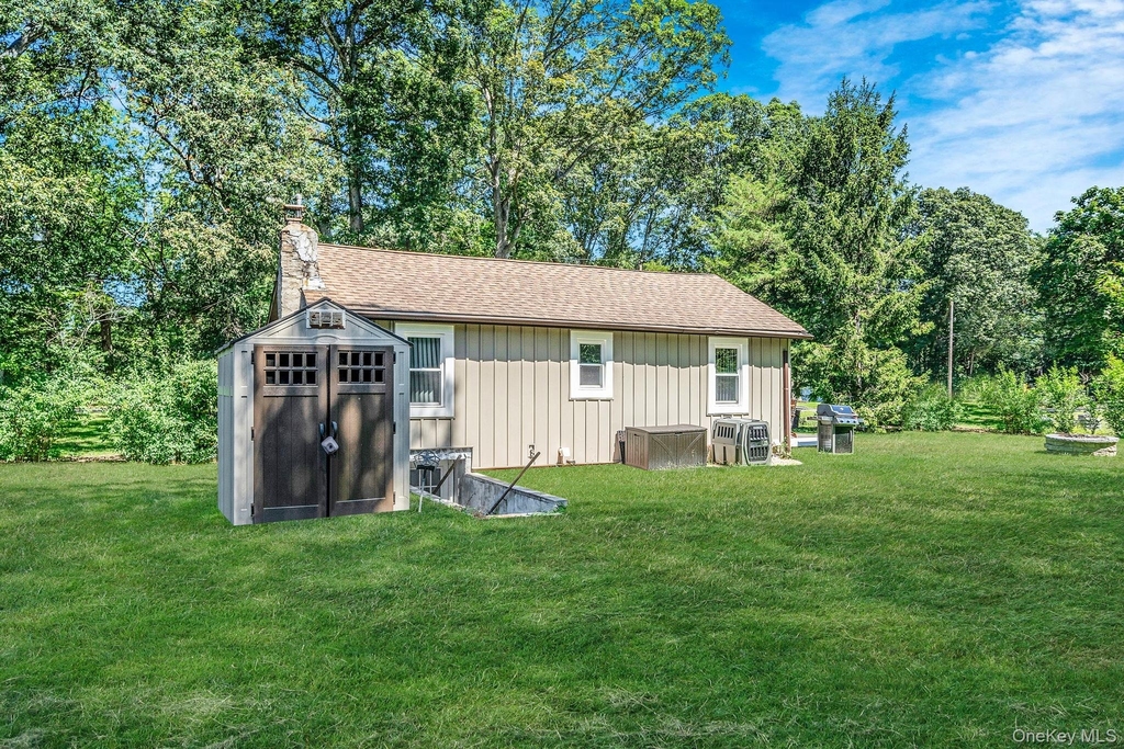 10 Community Road - Photo 20