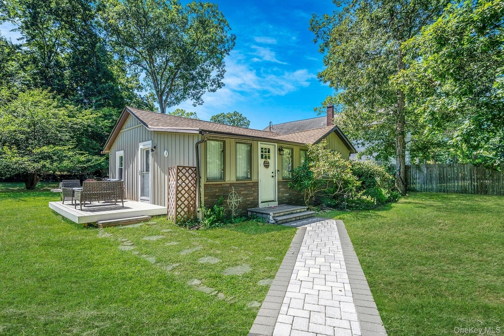 10 Community Road - Photo 2