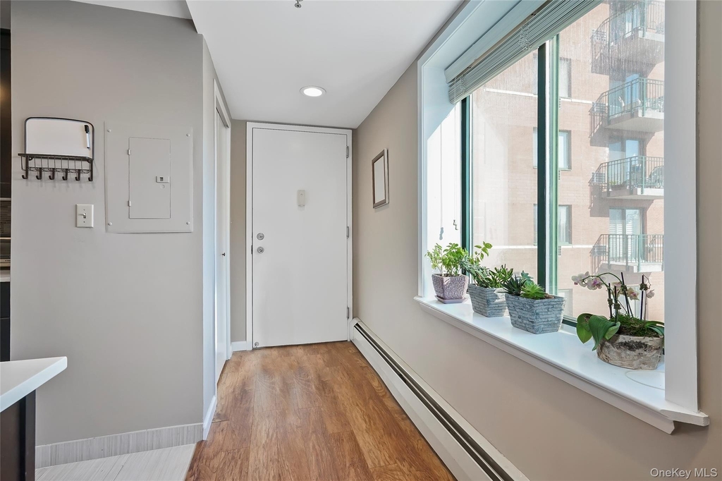 123 Mamaroneck Avenue - Photo 2