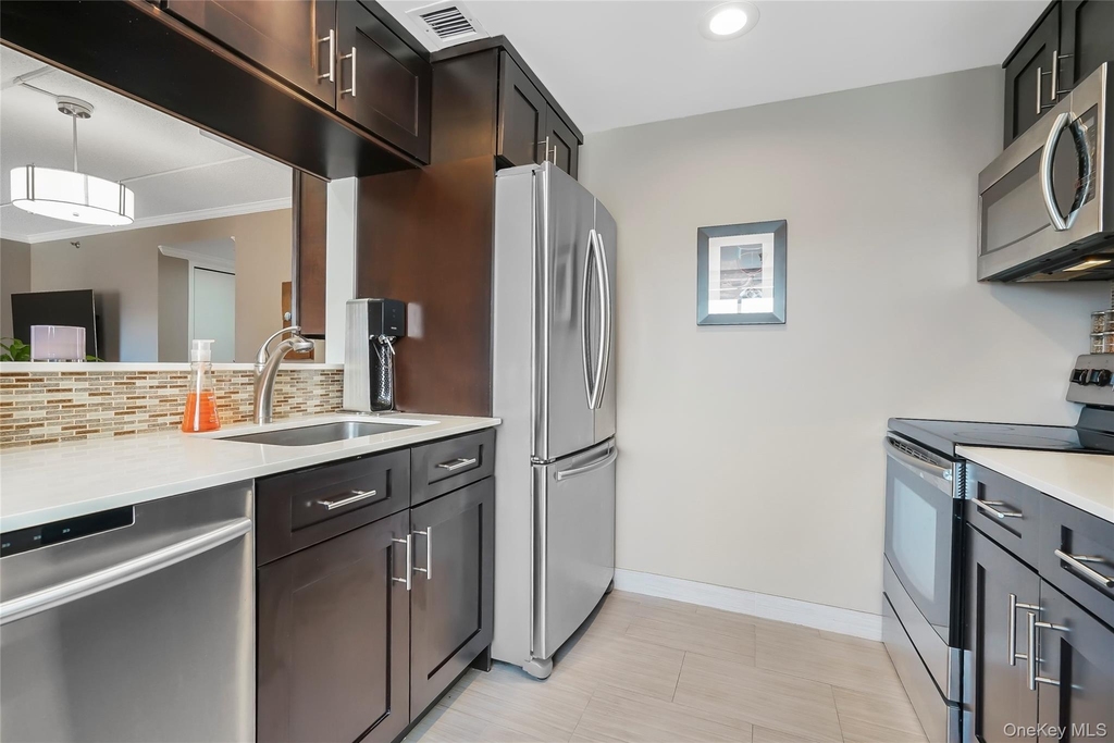 123 Mamaroneck Avenue - Photo 4