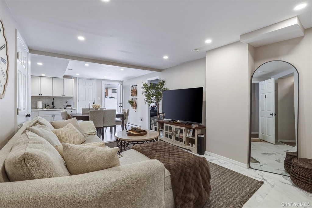 150 N Delaware Avenue - Photo 2