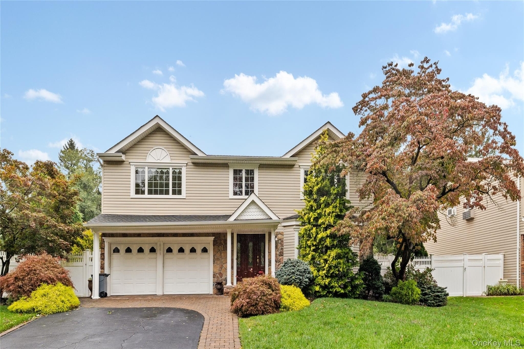 32 Glenmere Lane - Photo 0