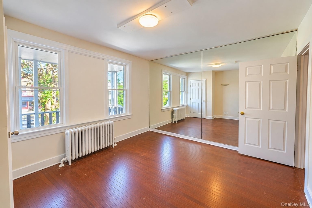 364 Ashford Avenue - Photo 8