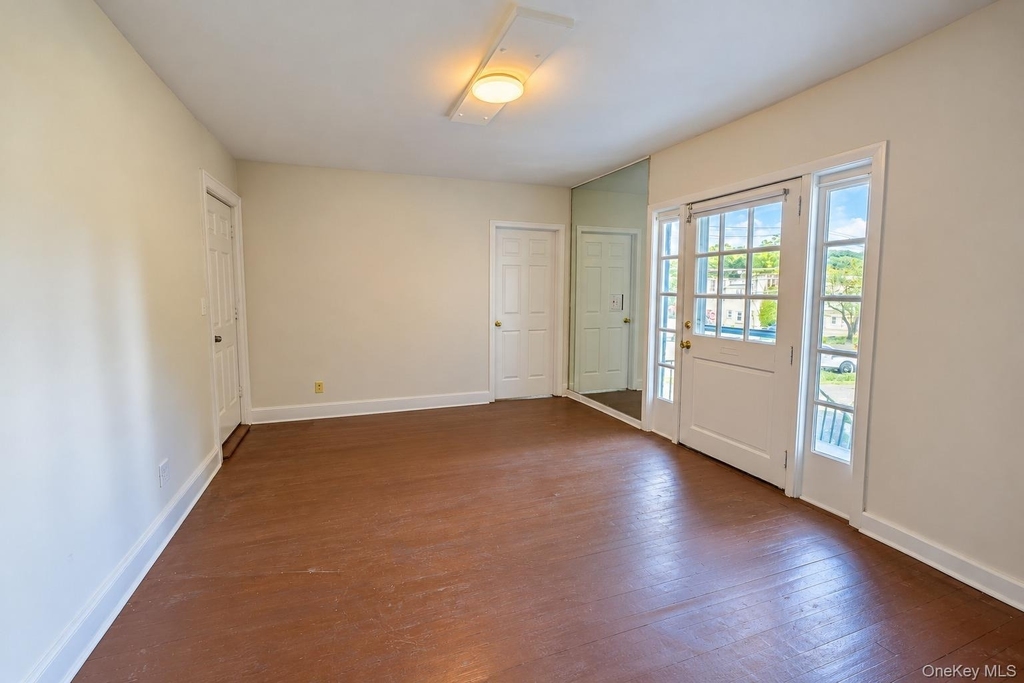 364 Ashford Avenue - Photo 3