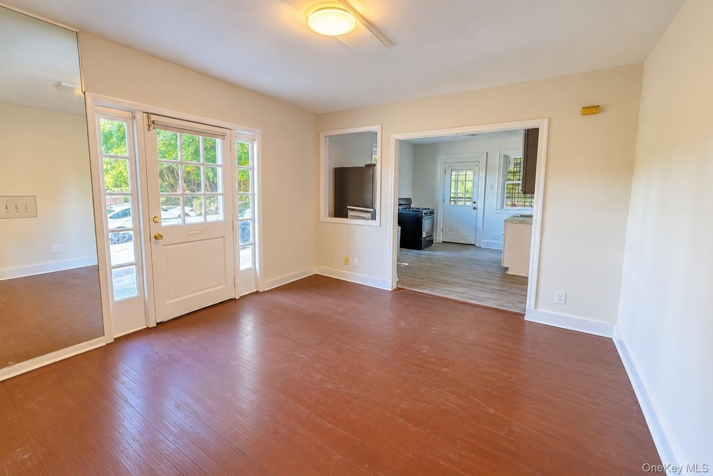 364 Ashford Avenue - Photo 5