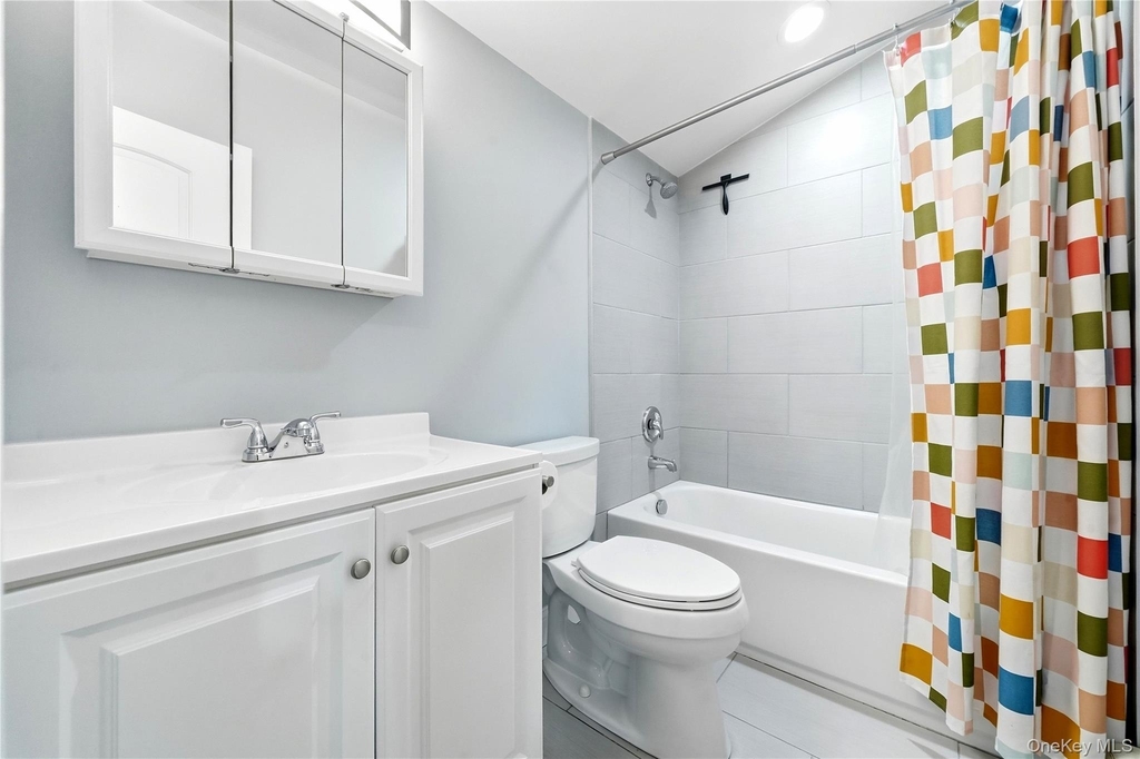 248 Bayview Avenue - Photo 8