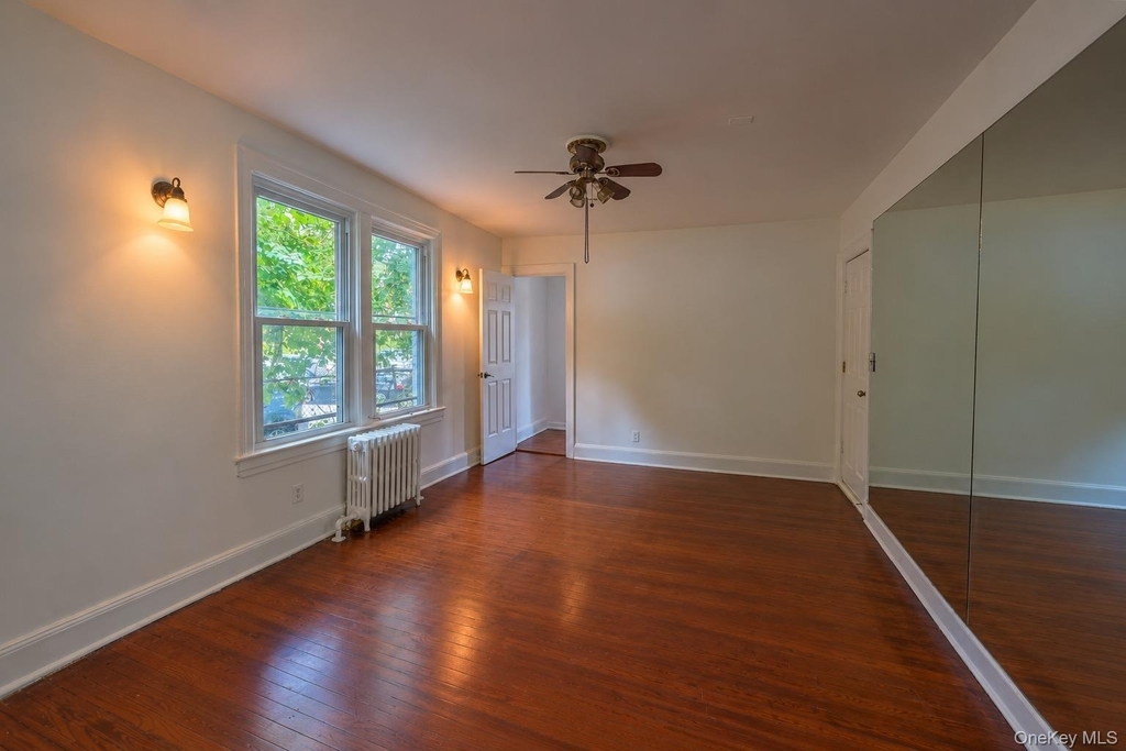 364 Ashford Avenue - Photo 5