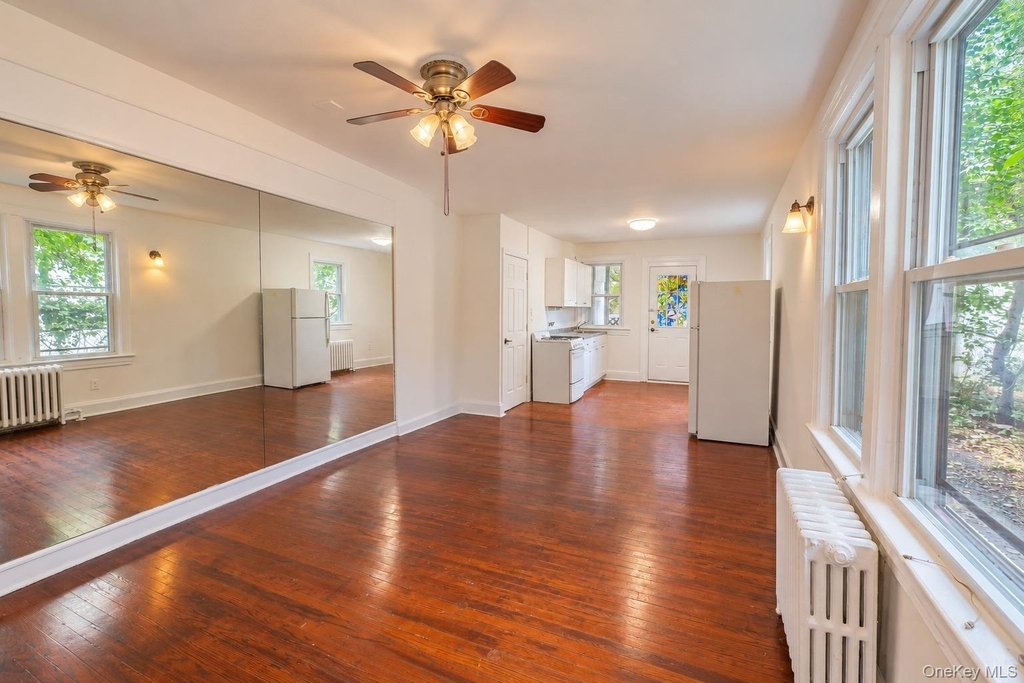 364 Ashford Avenue - Photo 10