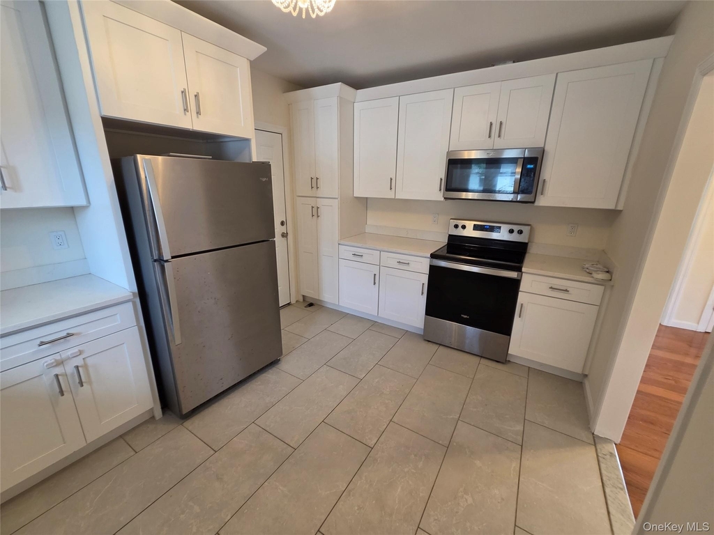 56 Riverdale Avenue - Photo 5