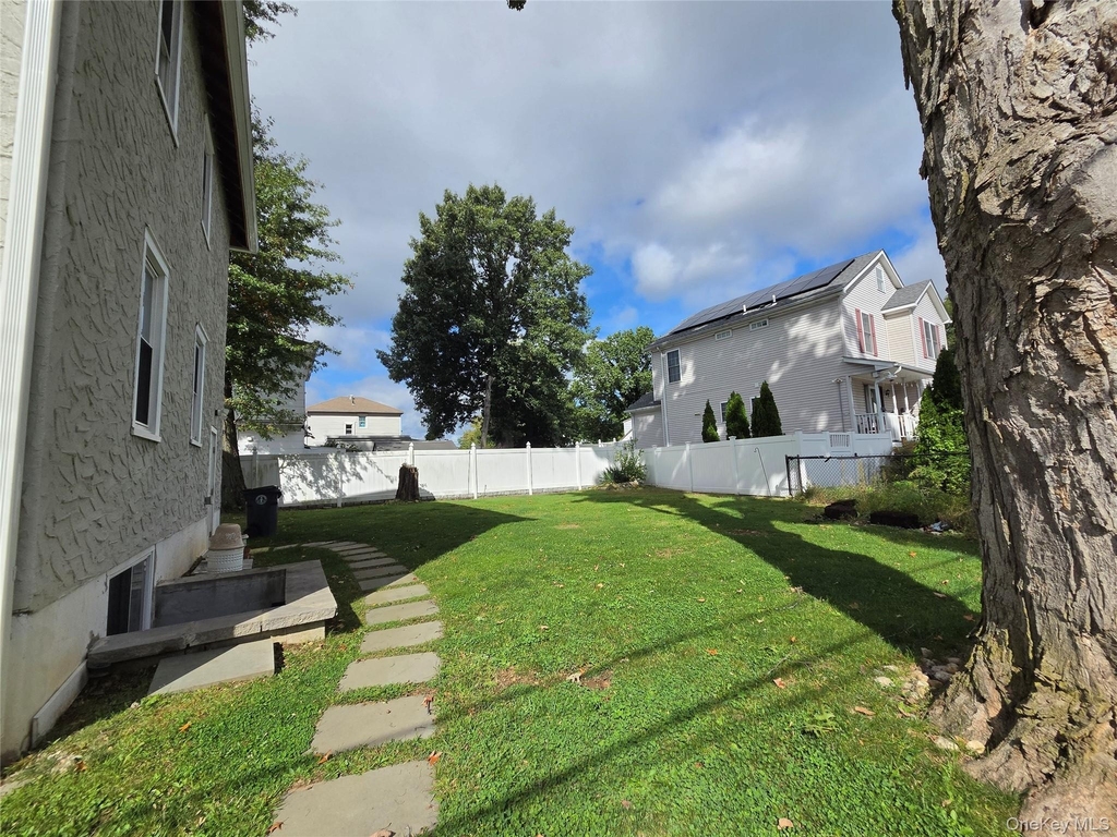 56 Riverdale Avenue - Photo 17