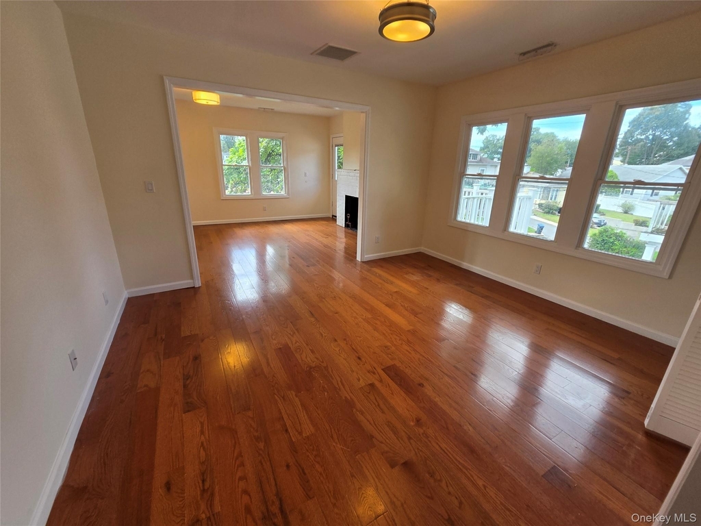 56 Riverdale Avenue - Photo 3