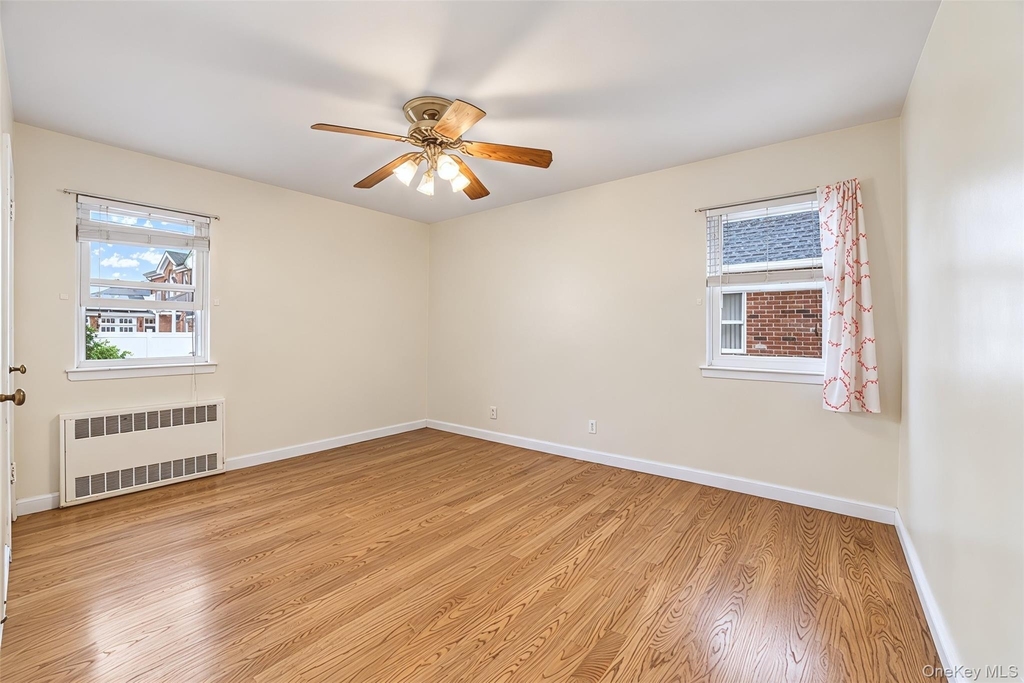711 Covert Avenue - Photo 10