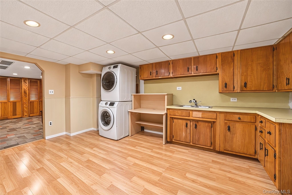 711 Covert Avenue - Photo 17
