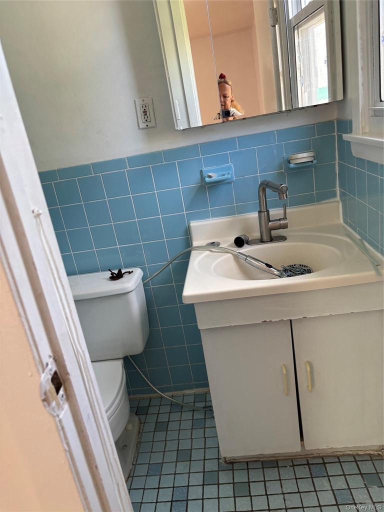 31-43 101 Street - Photo 2