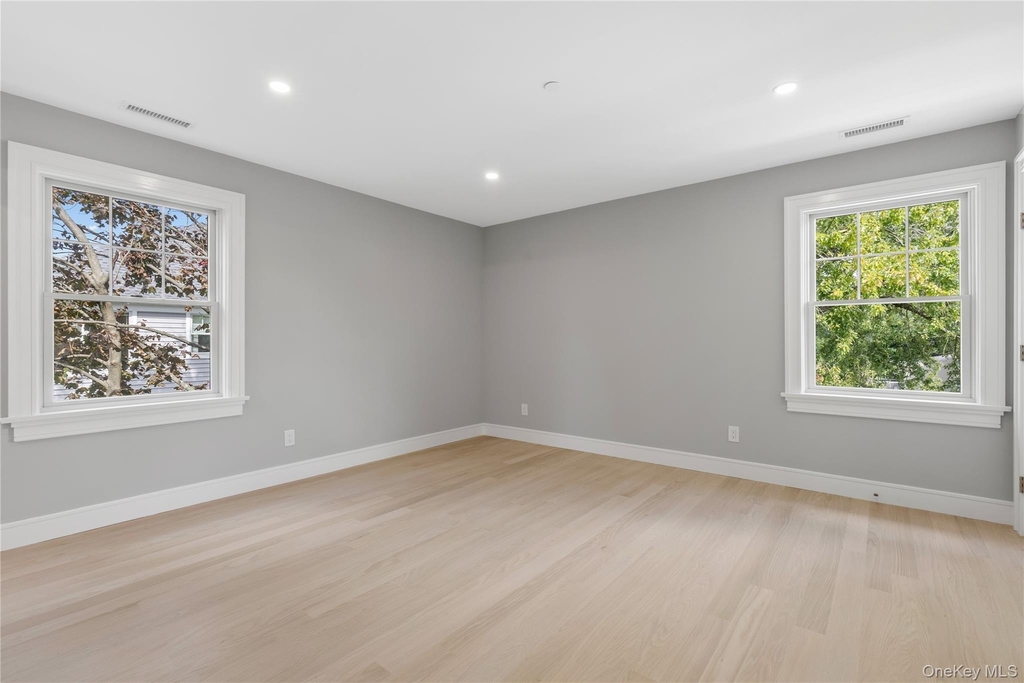 161 Ellsworth Avenue - Photo 16