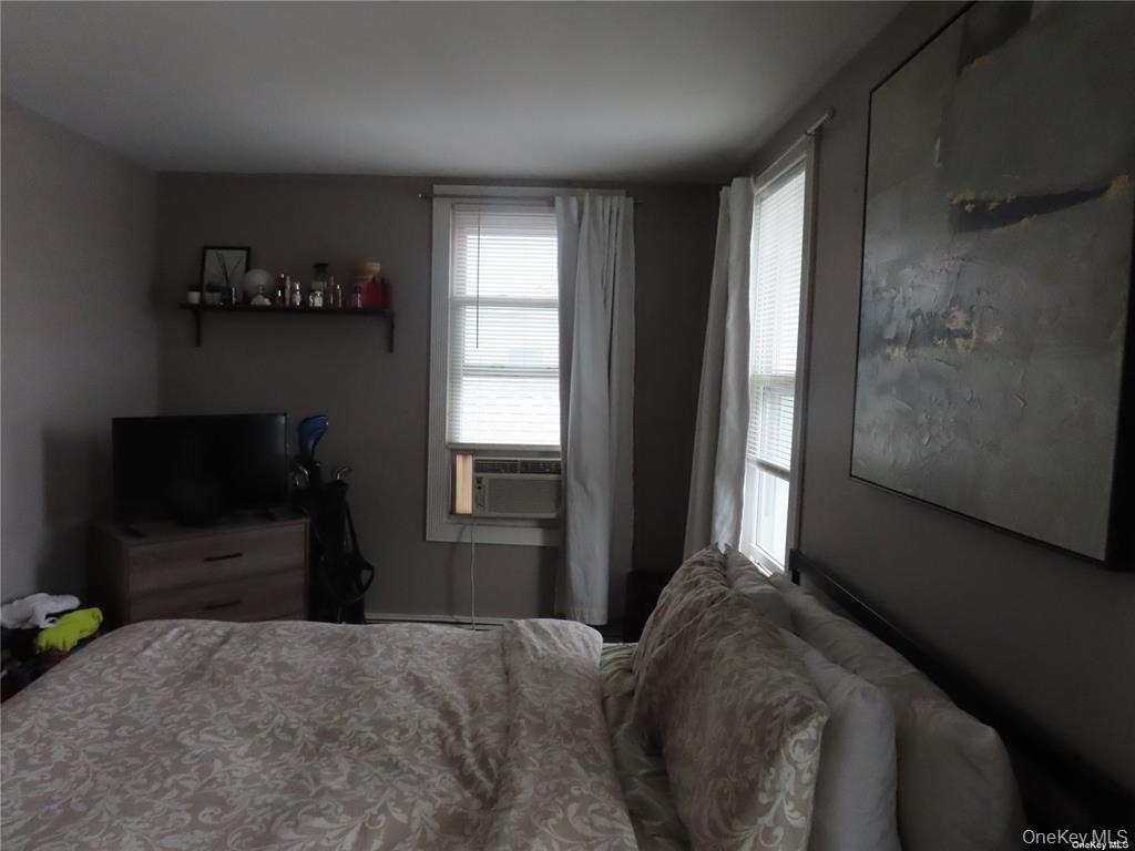 33 Deer Park Avenue - Photo 8