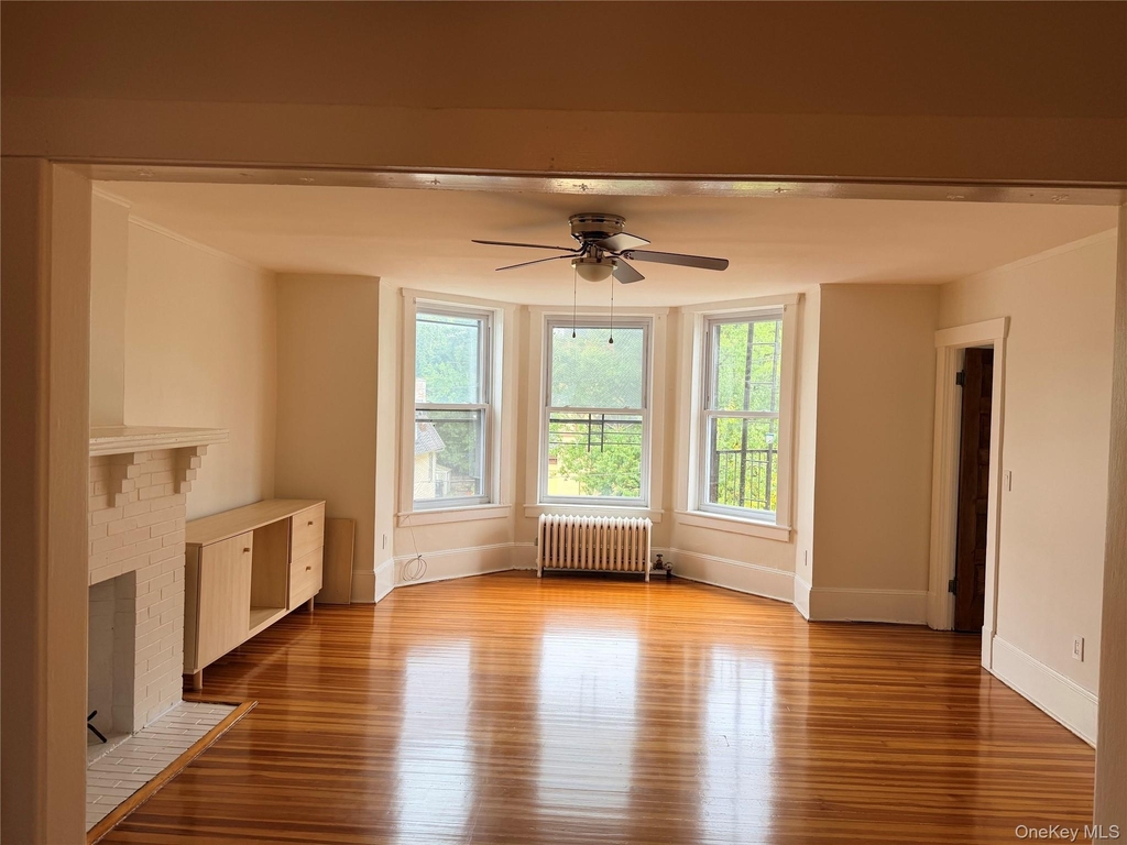 172 Grand Street - Photo 9