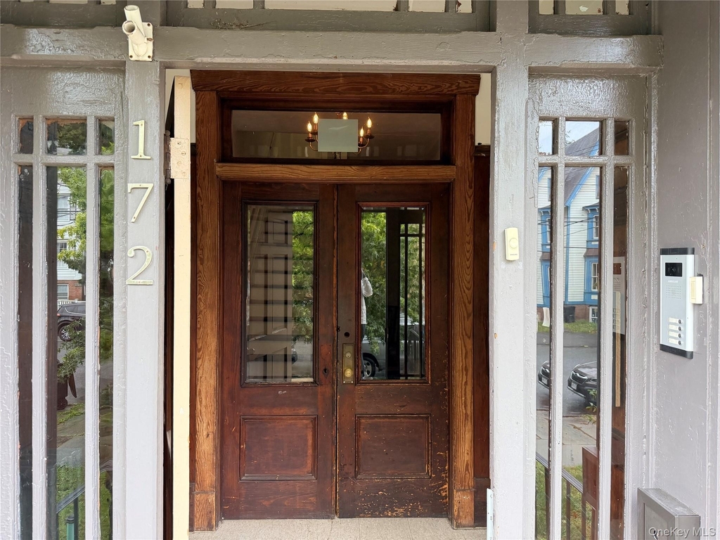 172 Grand Street - Photo 5