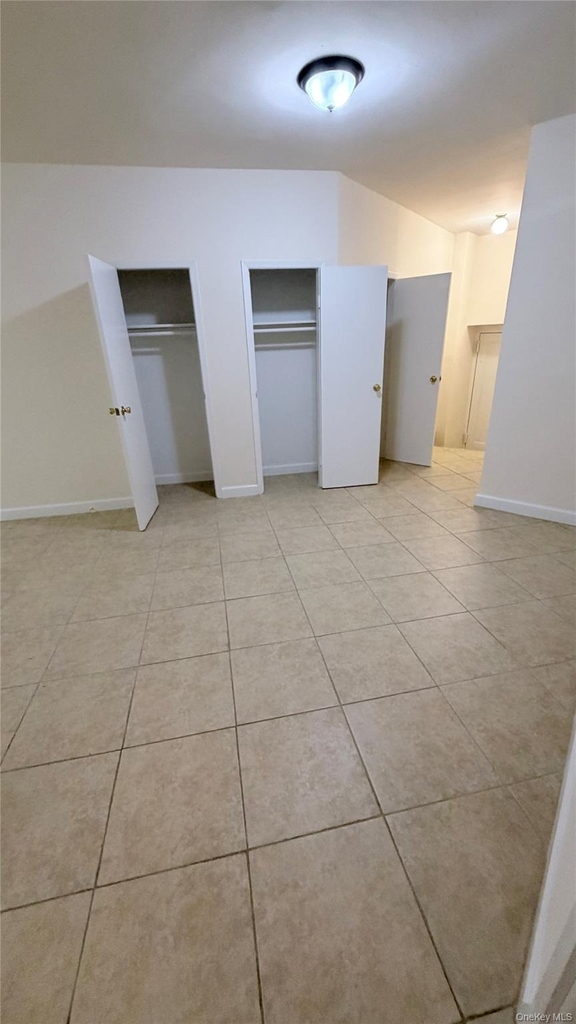 89-20 55th Avenue - Photo 2