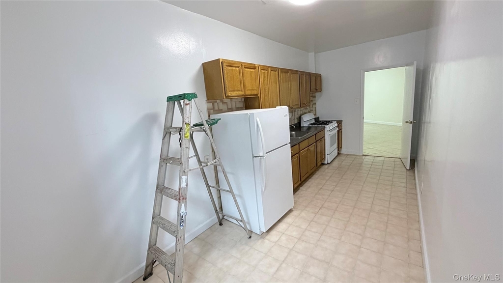 89-20 55th Avenue - Photo 8