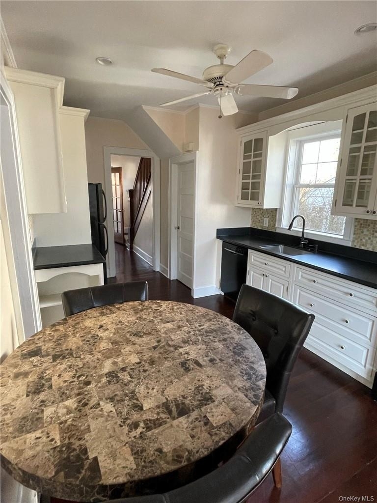 39 Archer Avenue - Photo 10
