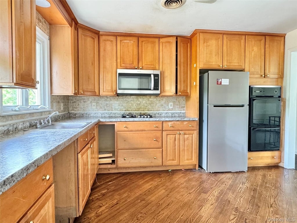 42 Merriewold Lane N - Photo 4
