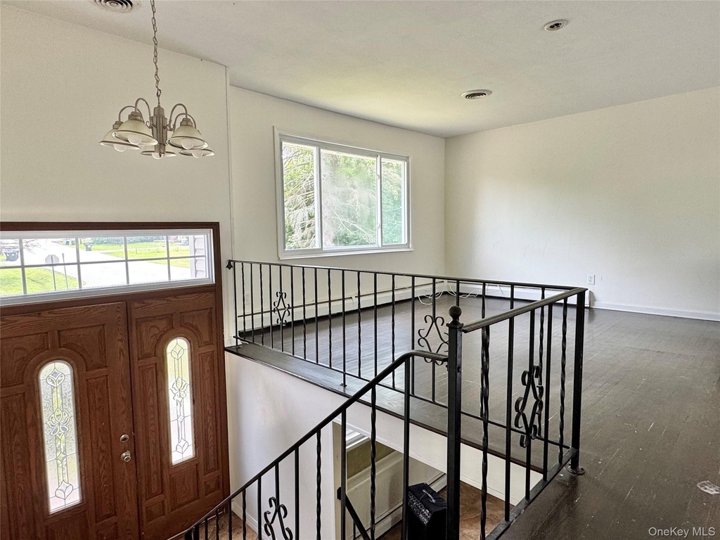 42 Merriewold Lane N - Photo 1