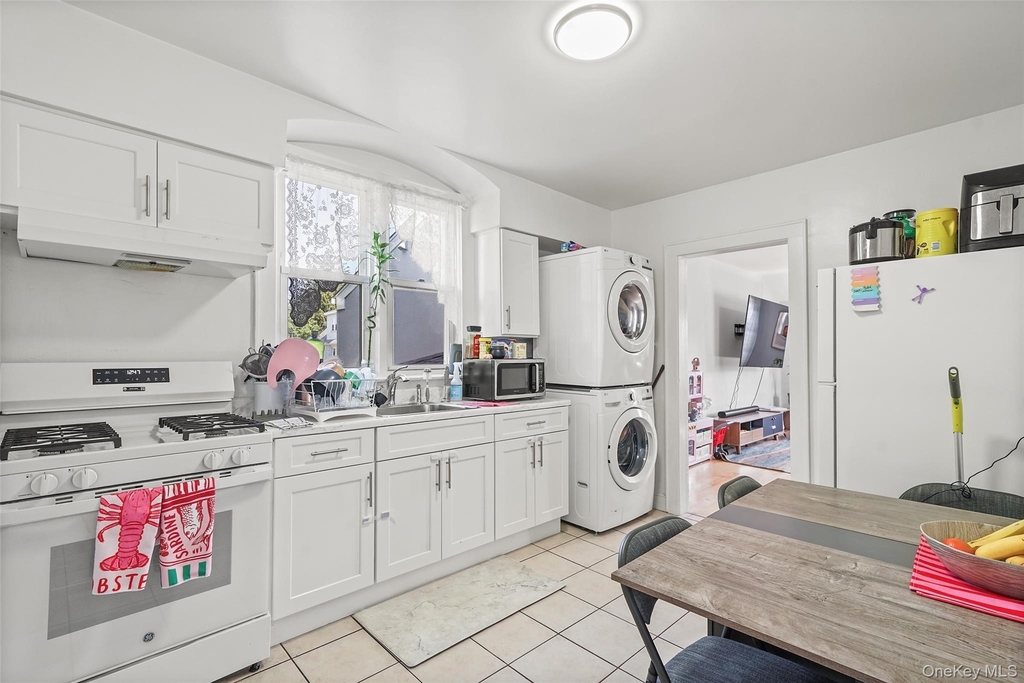 321 Olivia Street - Photo 4