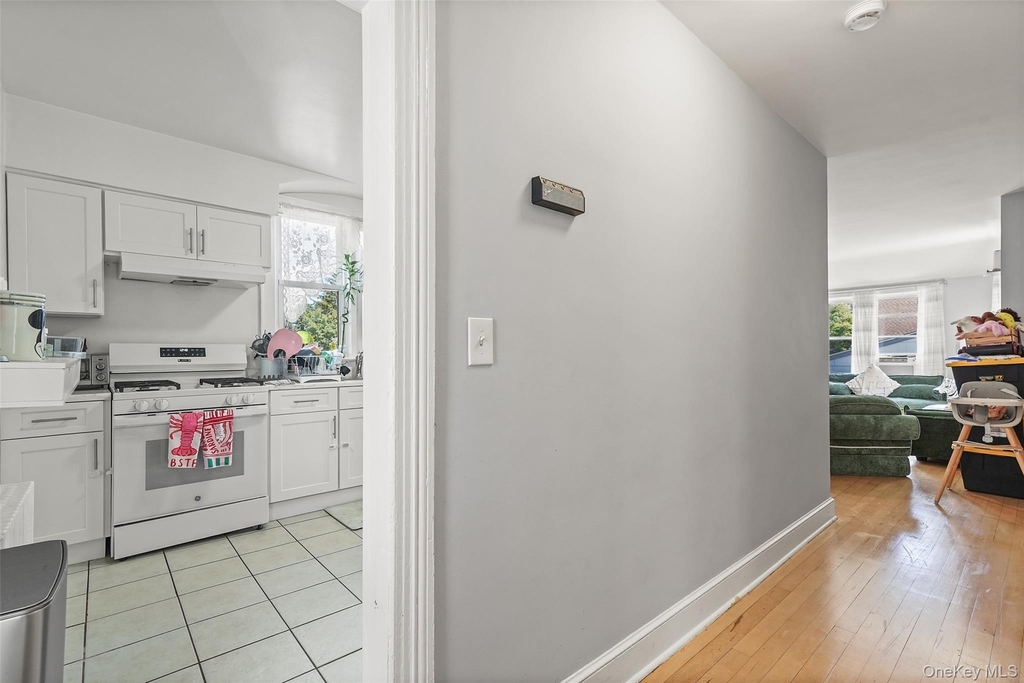 321 Olivia Street - Photo 1