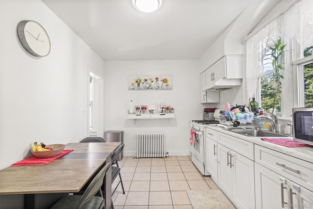 321 Olivia Street - Photo 3