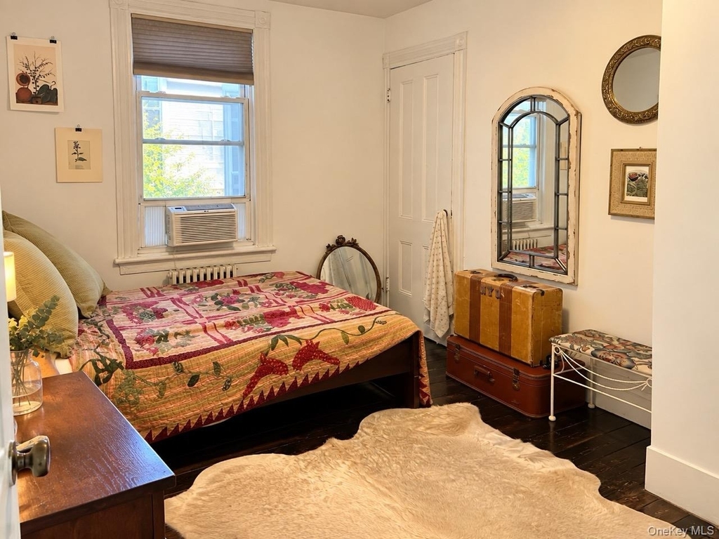 169 Beekman Avenue - Photo 4