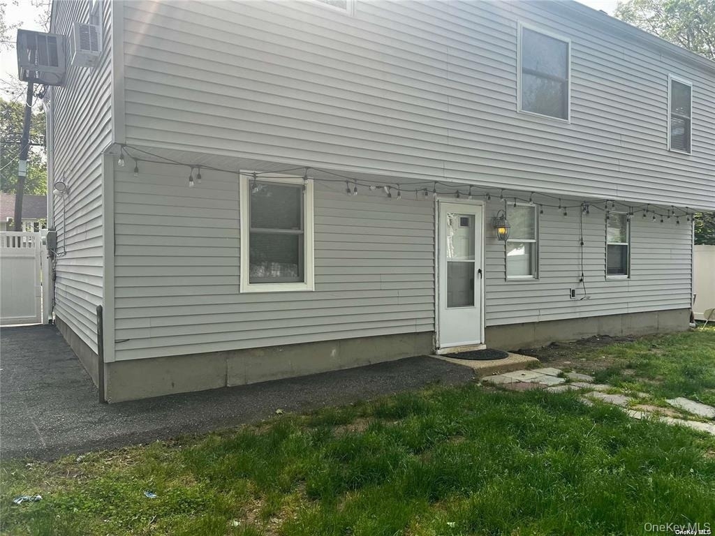 25 Juanita Avenue - Photo 0