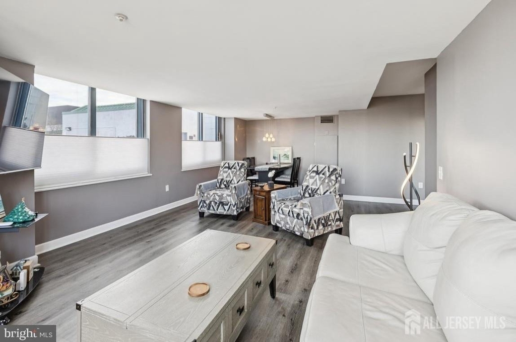 526 Pacific Avenue - Photo 9