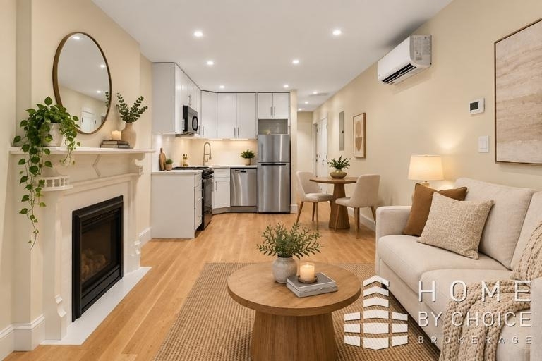 732 Halsey Street - Photo 0