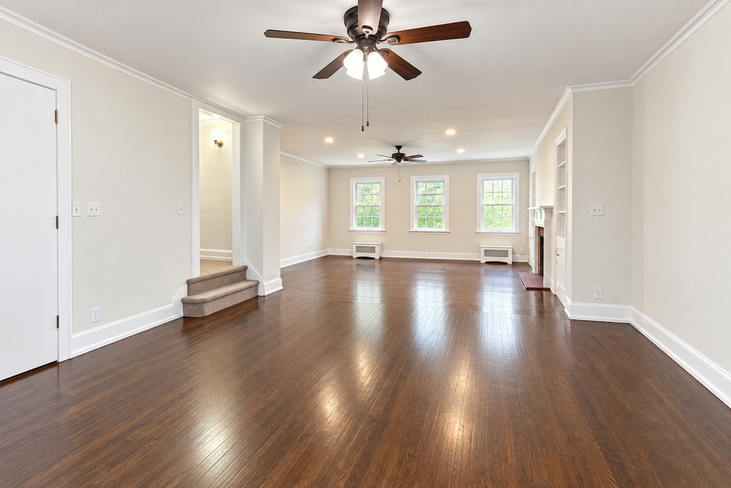 172 Burns Street - Photo 1
