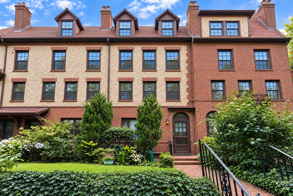 172 Burns Street - Photo 0
