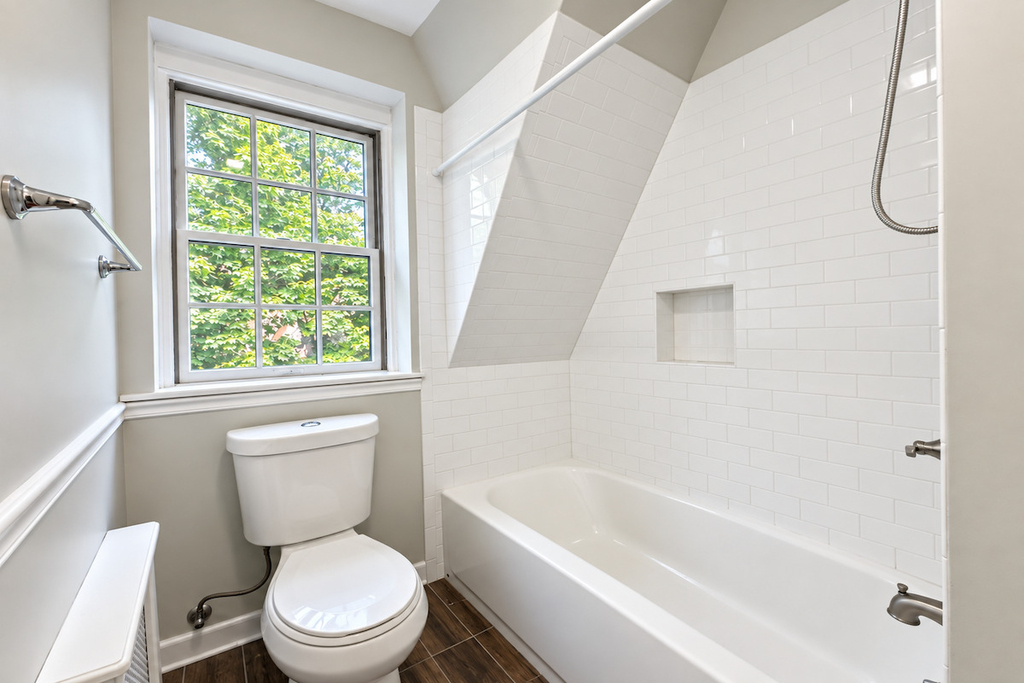 172 Burns Street - Photo 8