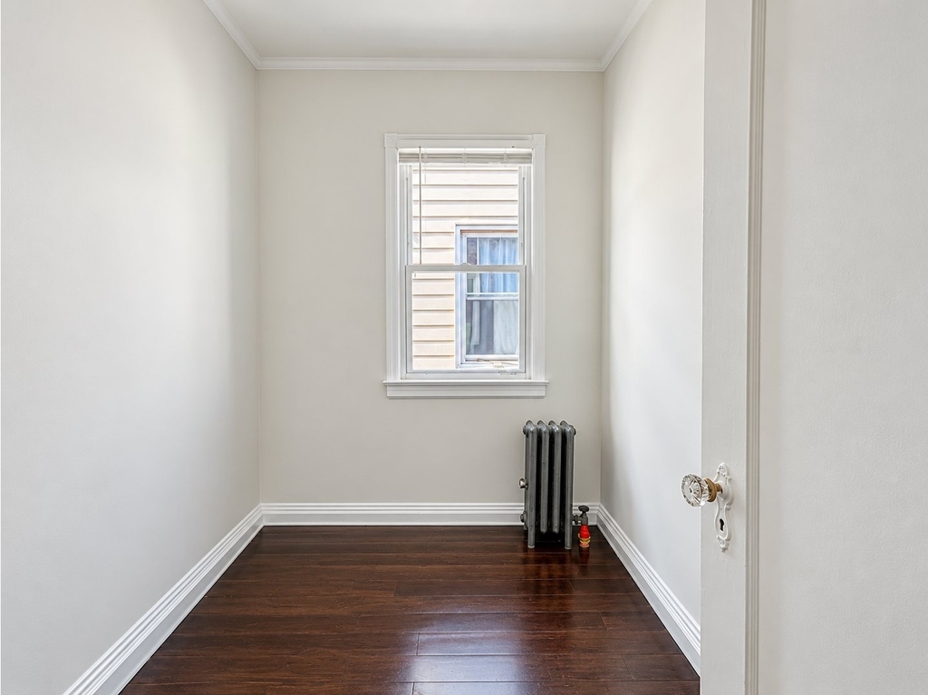 143-27 95th Avenue - Photo 5