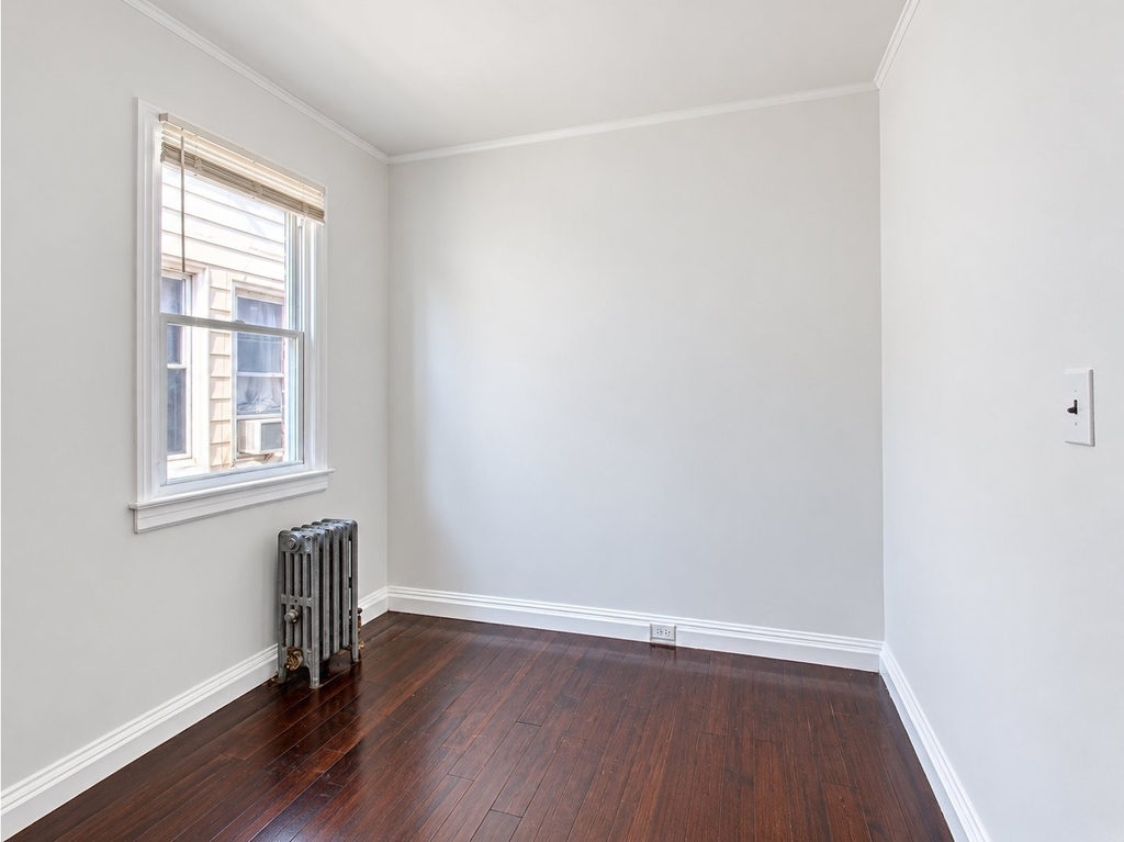 143-27 95th Avenue - Photo 7