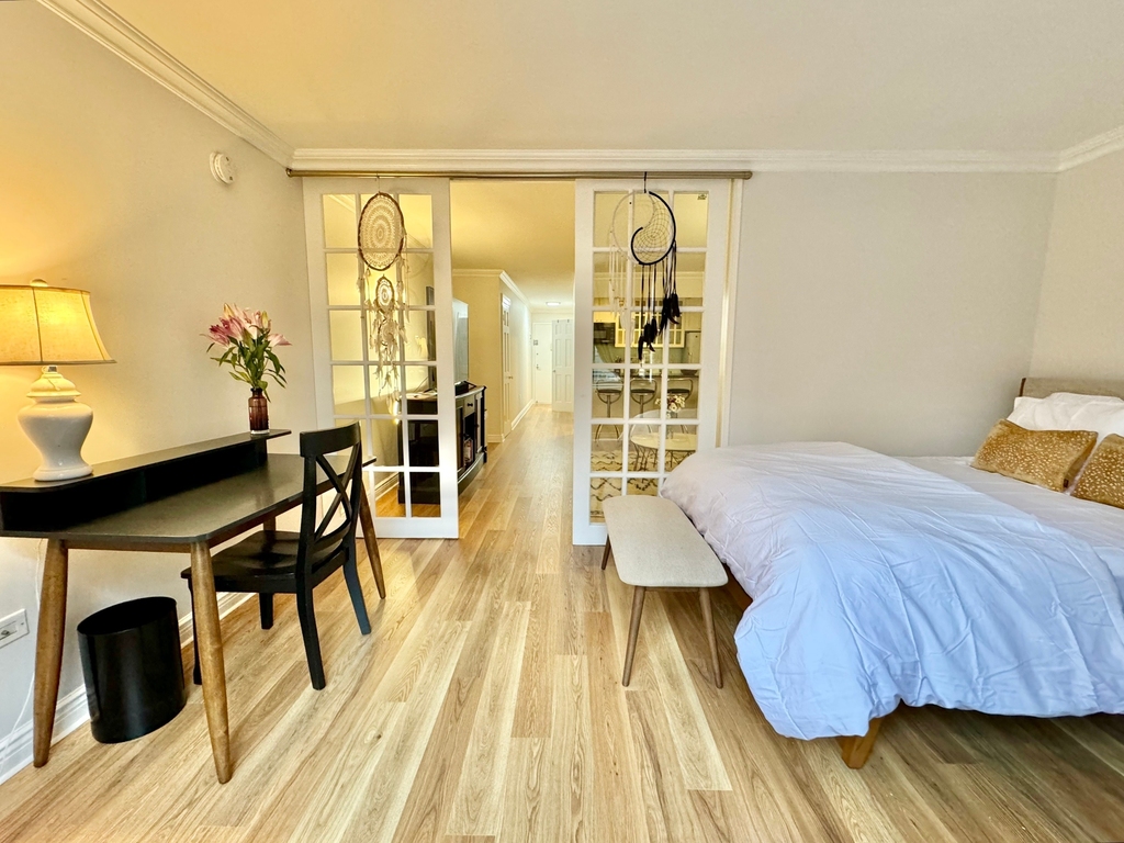 222 W 14th Street - Photo 14