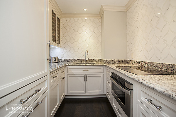 721 Fifth Avenue - Photo 4