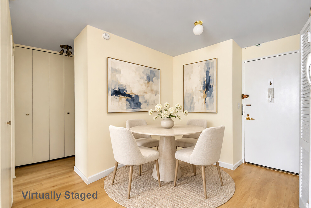 301 E 79th Street - Photo 3
