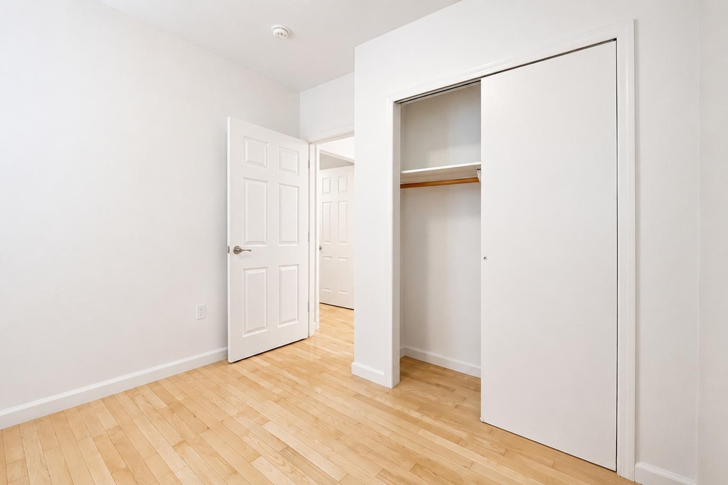 3139 Broadway - Photo 5