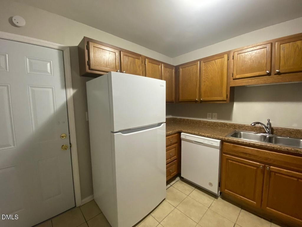4812 Hoyle Drive - Photo 2