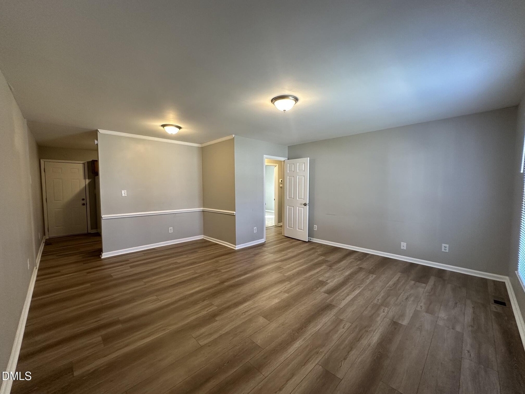 4812 Hoyle Drive - Photo 3