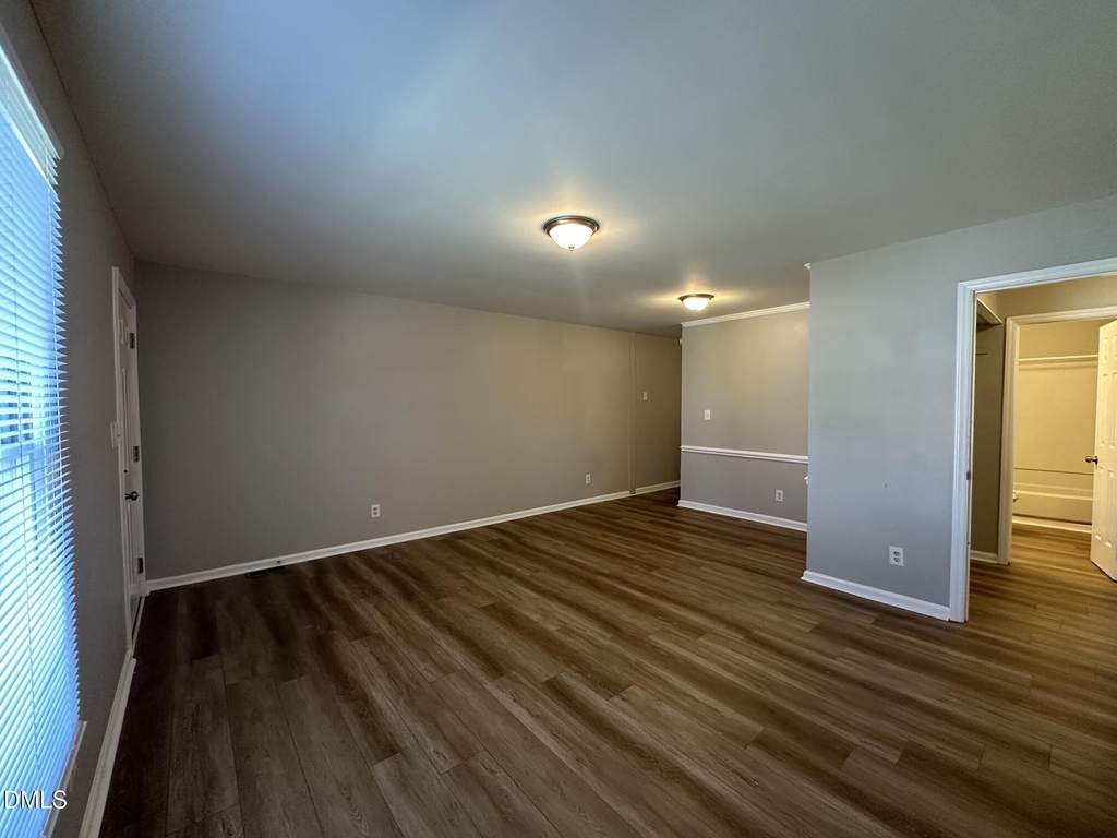 4812 Hoyle Drive - Photo 4