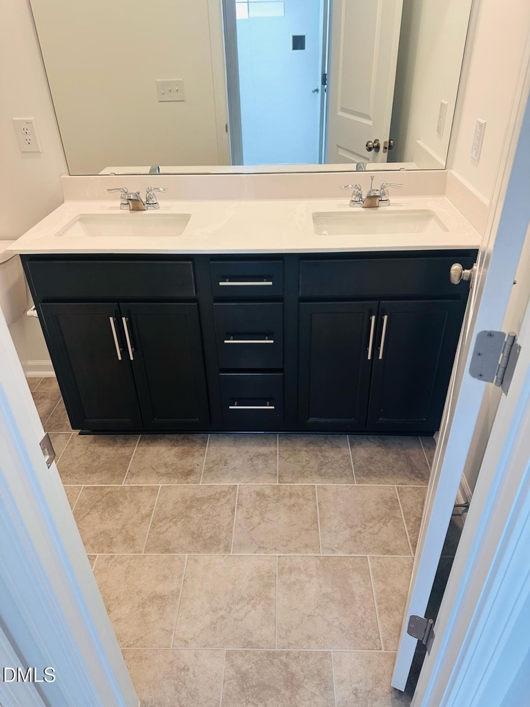 2924 Hickory Field Drive - Photo 8