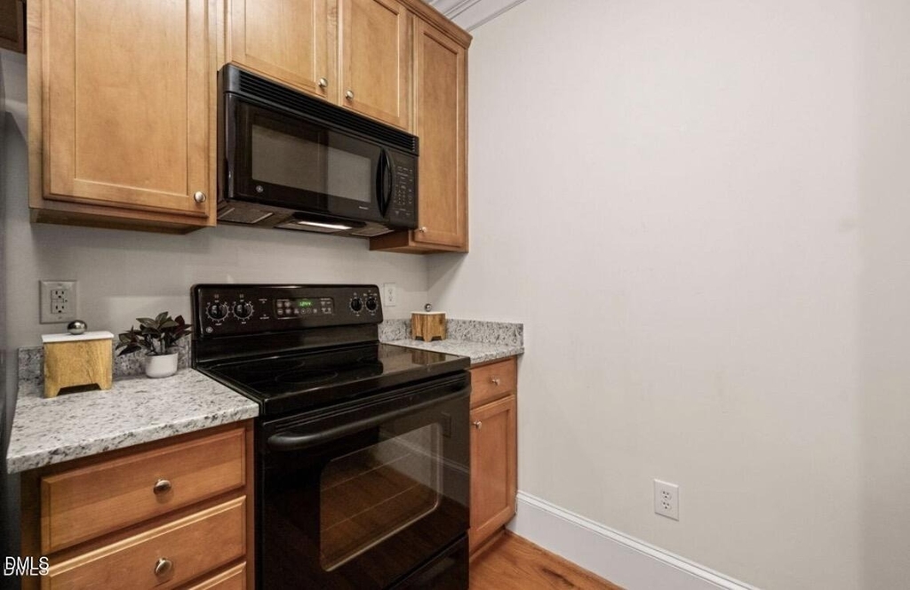 225 Waterford Lake Drive - Photo 10