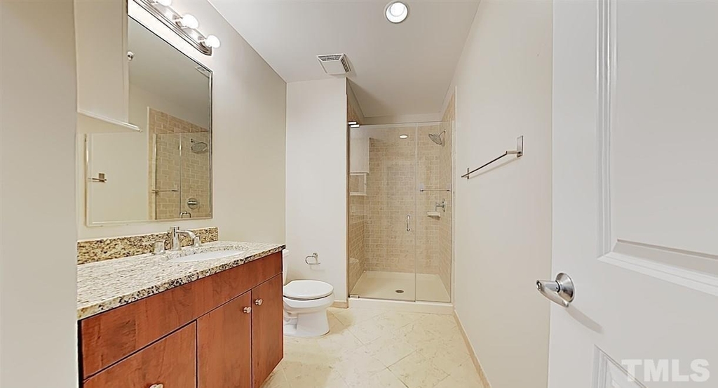 400 W North Street - Photo 5